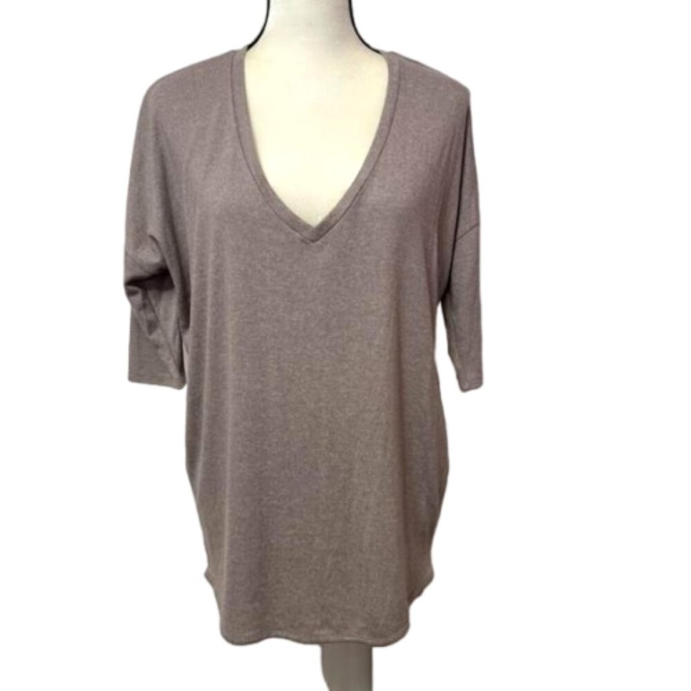 2/$30 NWT Express Tan Relaxed V Neck Hi - Lo 3/4 Sleeve Sweater Size M #2151